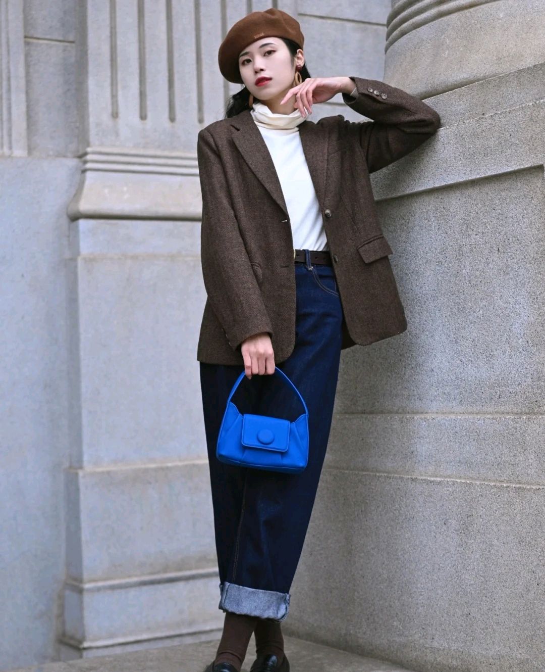 短正式小西装怎么搭配好看,小西装适合搭配什么样的内搭