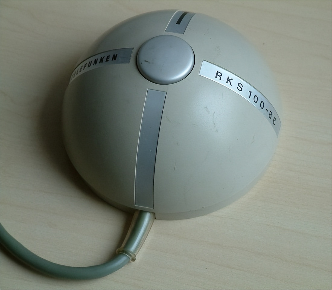 电脑鼠标最初的样子,笔记本电脑鼠标发展史