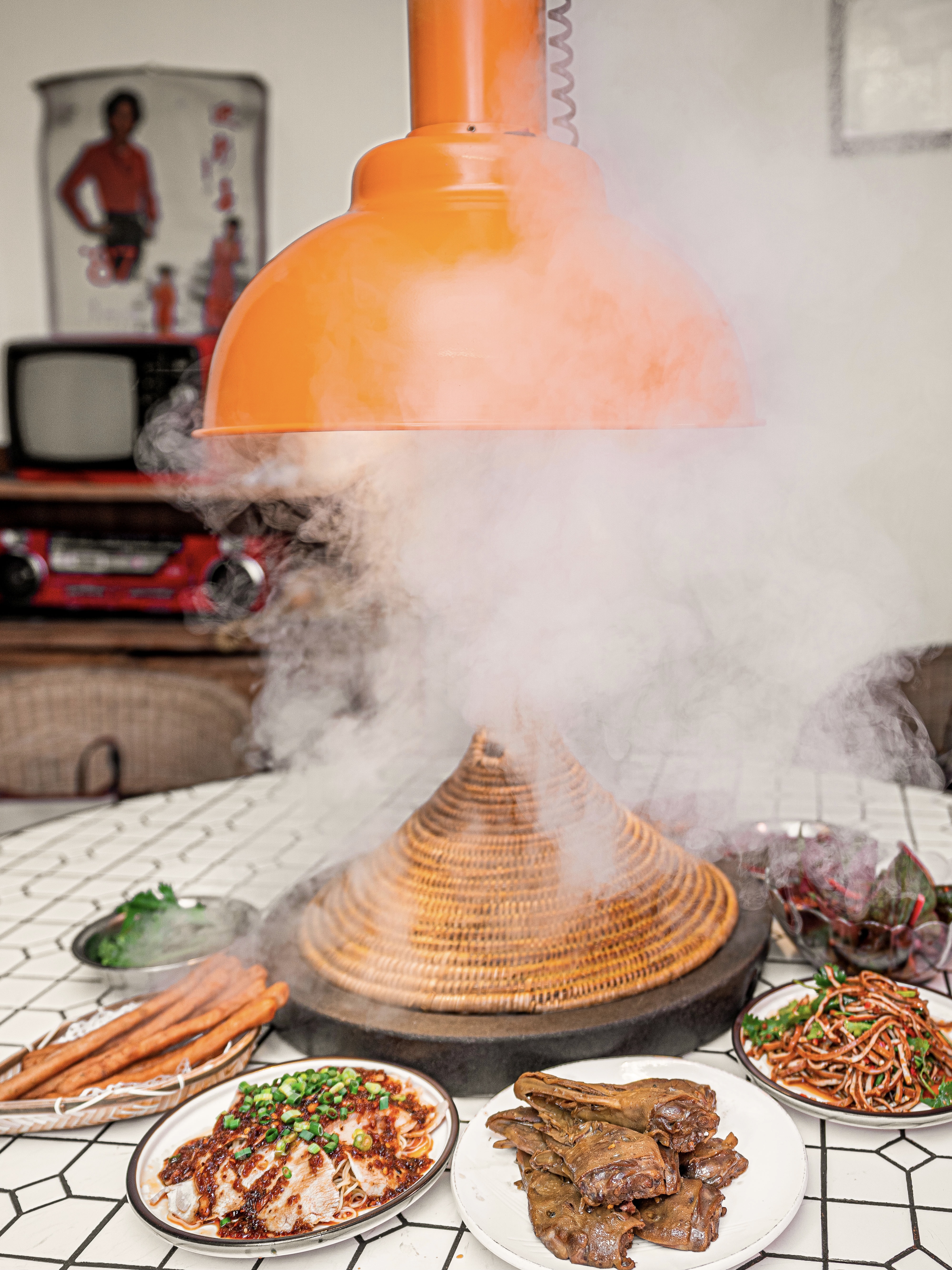 重庆推荐石锅鱼,重庆南滨路蒸汽石锅鱼