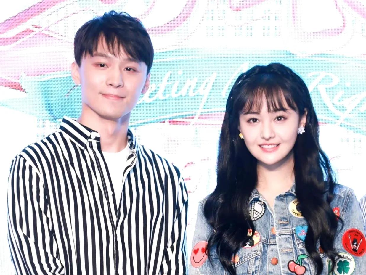 骂粉丝是乡下人，买黑热搜，张恒爆出郑爽聊天记录，再掀血雨腥风