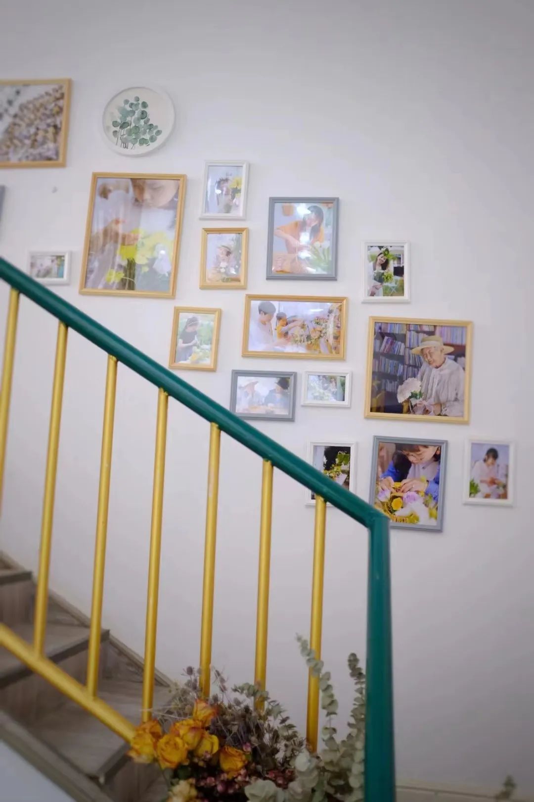 她是3个孩子的妈妈英语翻译,她是三个孩子的妈妈