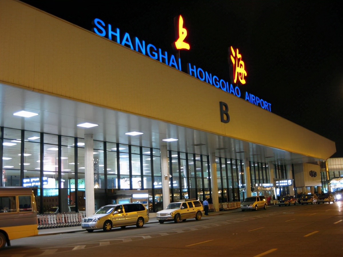 预测一下2022年中国股市会一飞冲天的十大股票，值得关注