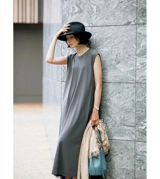 40到50岁的女性适合什么样的发型,适合50岁女人的中长发型