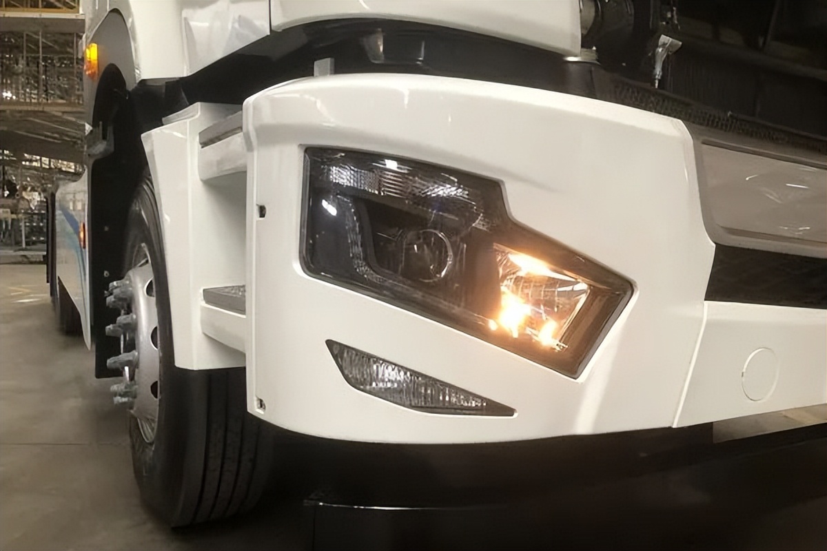 姹夐┈绉戞妧棣栧彂h7em7涓ゆ鏂拌溅,姹夐┈閲嶅崱h7