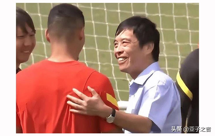 足球俱乐部给中国拜年视频,足球俱乐部给中国球迷拜年