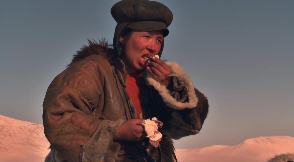 俄罗斯牧民有多少钱,俄罗斯鄂温克人饲养驯鹿