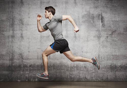 躺下睡觉嘴巴发干,一睡觉就舌苔发白嘴巴发干