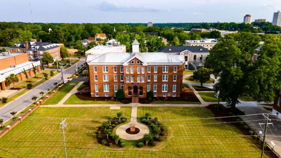 学费较低的美国大学,学费最贵的私立大学