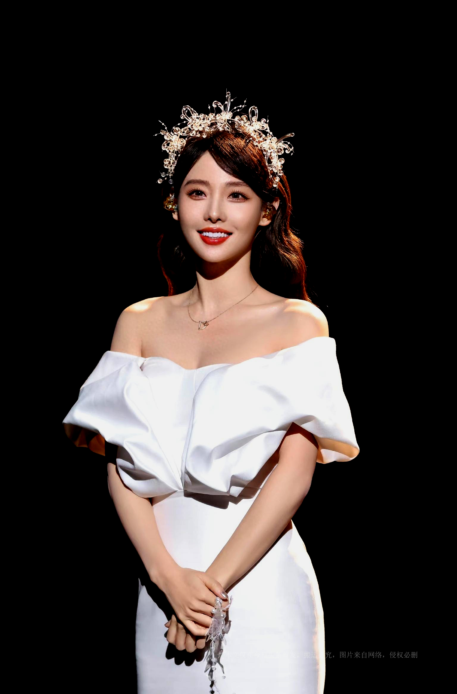 瞿颖和ella,瞿颖穿红色长裙