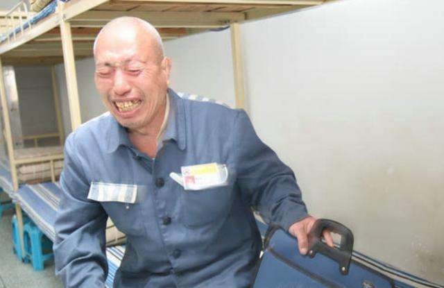 用冤狱赔偿款投资权健河南农民赵作海：钱没赚到保健品吃了一堆