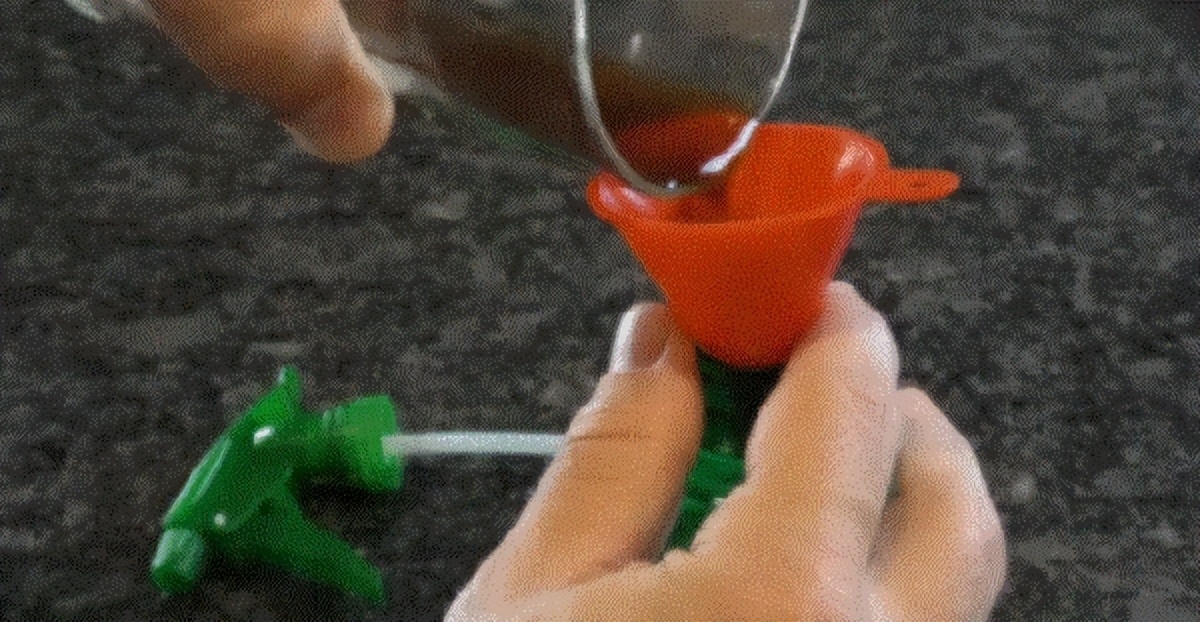 擦窗户玻璃的最快最干净的妙招,怎么擦玻璃窗又快又干净不留水痕