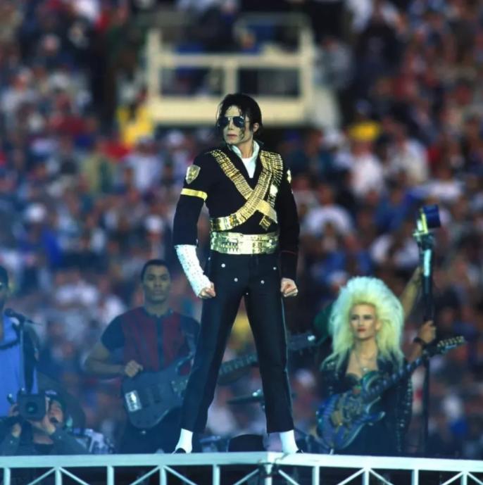 杰克逊三个儿女近照,迈克尔杰克逊的子女现在如何呢