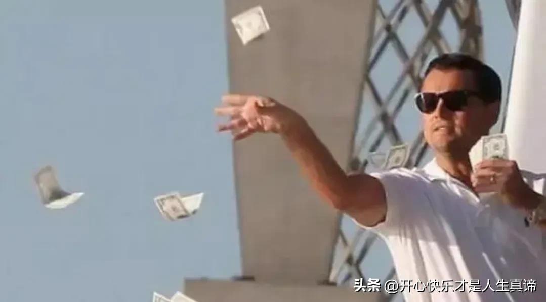 ktv一般一个月盈利收入多少钱,ktv服务业有多少钱一个月