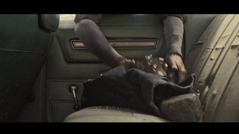 一集封神！面对寄生怪物，最勇人类展现人类之光