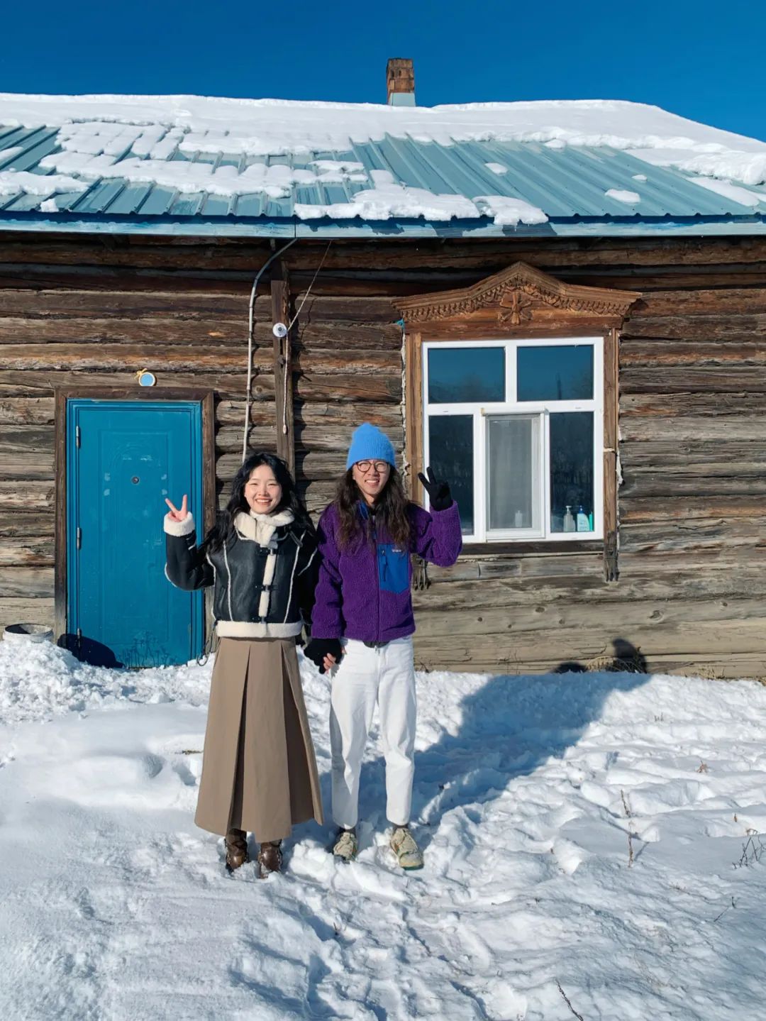 90后夫妻生4胞胎小伙卖房凑50万,90后夫妻卖500万房到内蒙古当农民