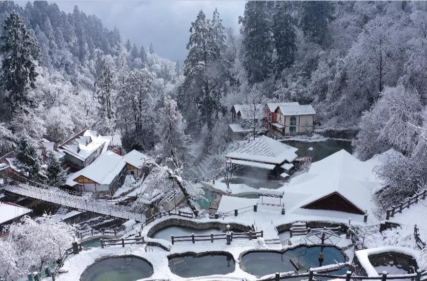 甘孜海螺沟冬季旅行,元旦甘孜旅游攻略