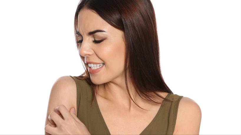 男性大量阴虱和虫卵,阴虱会寄生到身体哪些部位