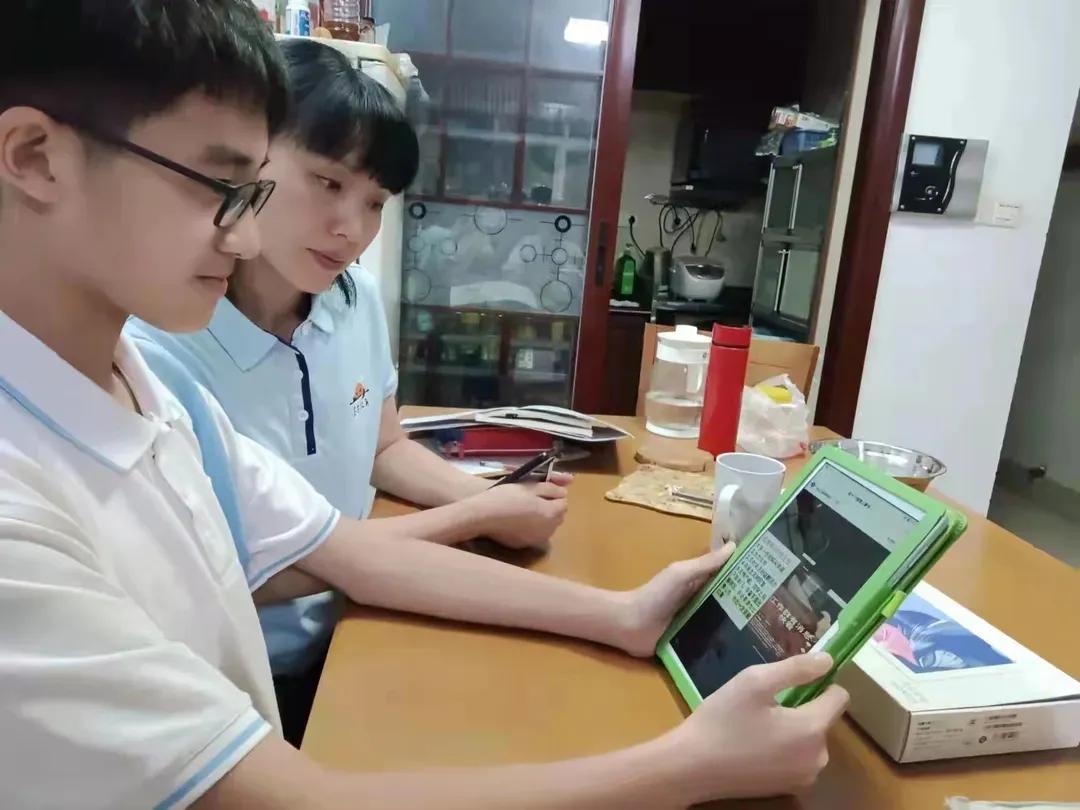 有爱、有趣、有料！高质量多彩教学赋能陈村学子线上学习