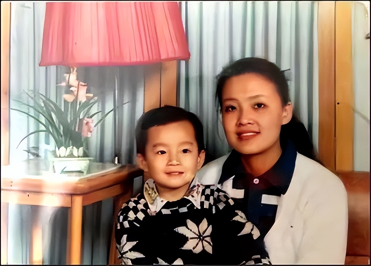 张兰创业史情史,张兰婚姻现状