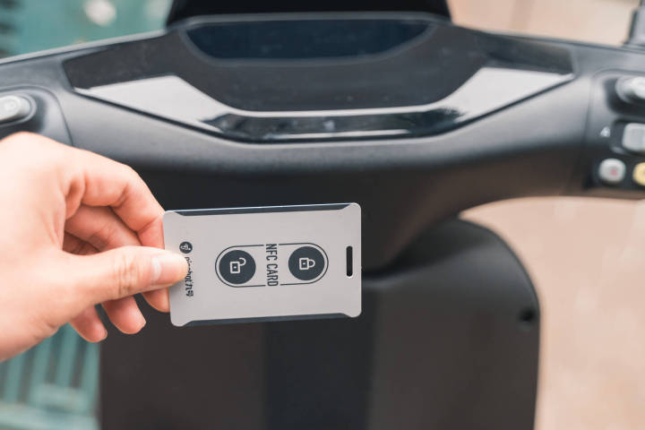 九号电动机械师mmax90支持多大快充,九号电动车机械师mmax90测评