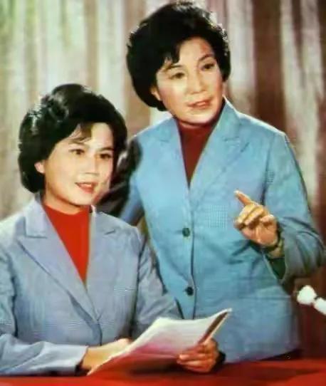 央视播音33年，搭档罗京去世后自请离职，74岁的刑质斌如今怎样了