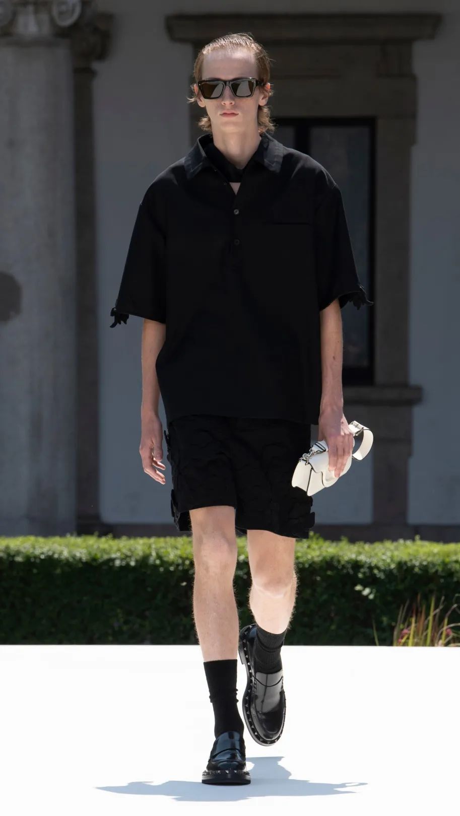 valentino2024春夏男装秀,valentino2022秋冬男装时装秀