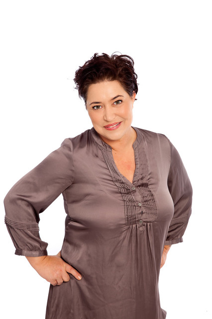 为什么李二嫂的烟丝摊生意这么红火