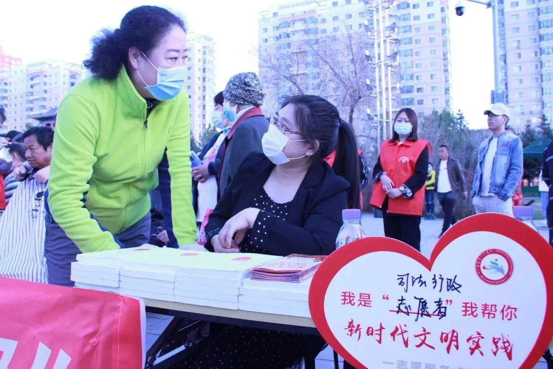 一川草色青袅袅全诗,一川草色青袅袅全诗译文