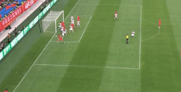 国足3:2绝杀越南武磊采访,国足前锋武磊林良铭