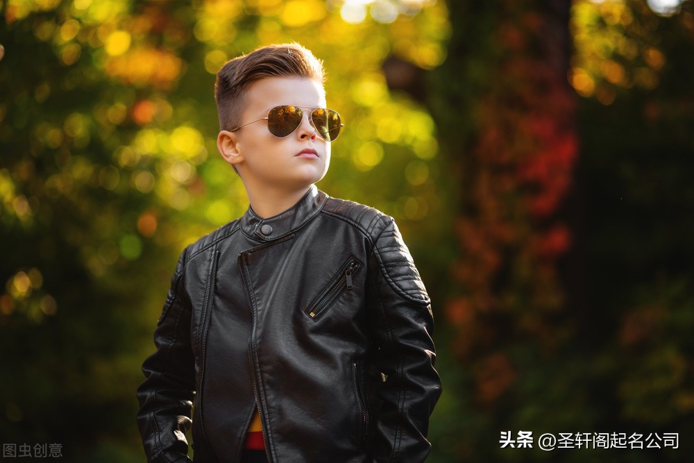 男孩名字前程似锦步步高升,起男孩前程似锦的名字