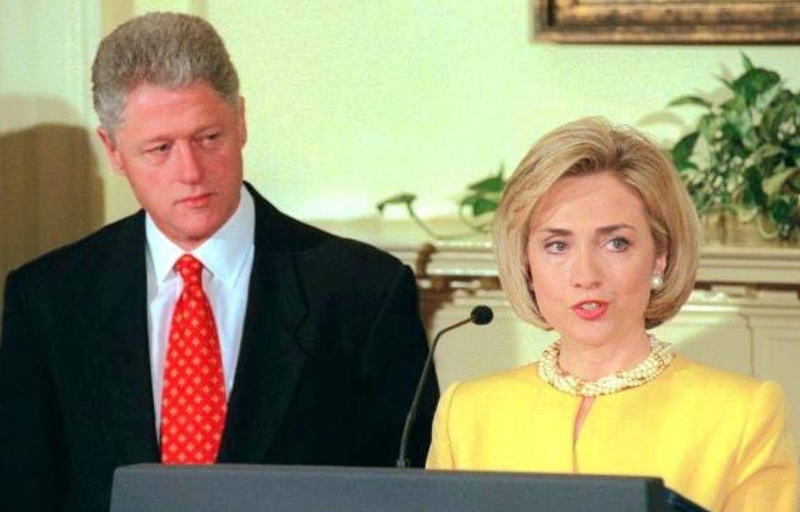 莱温斯基克林顿照片,莱温斯基22岁时照片