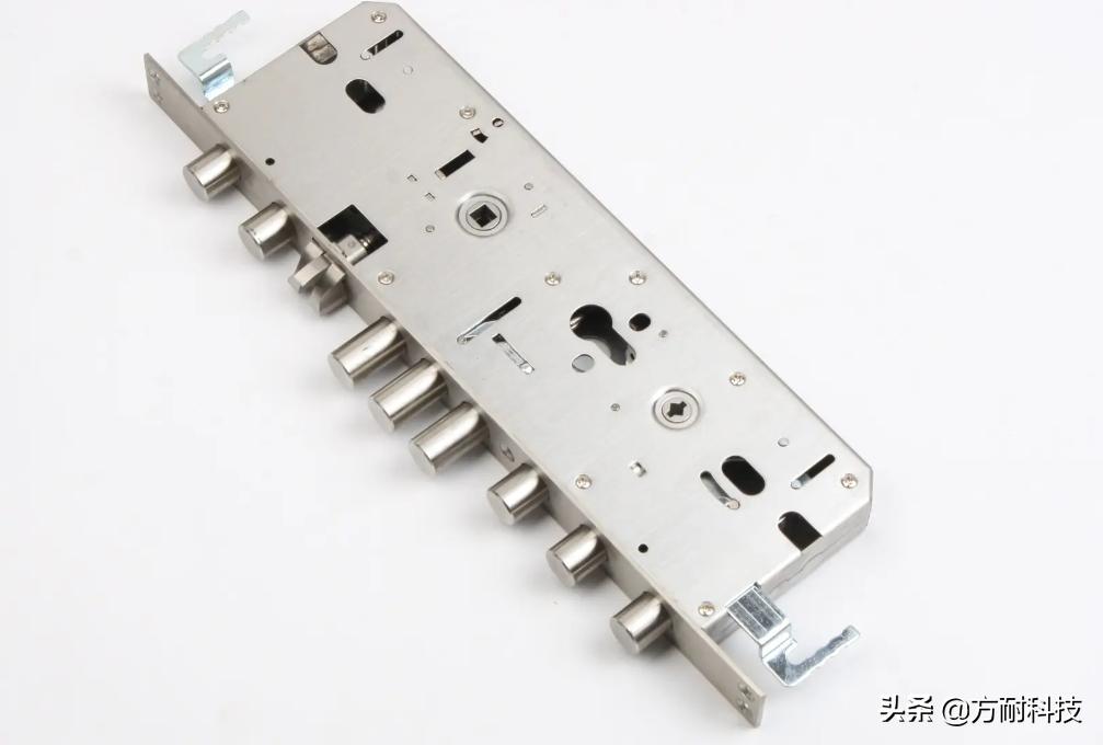 智能锁锁体和普通锁体有什么区别,智能锁锁体尺寸多大合适