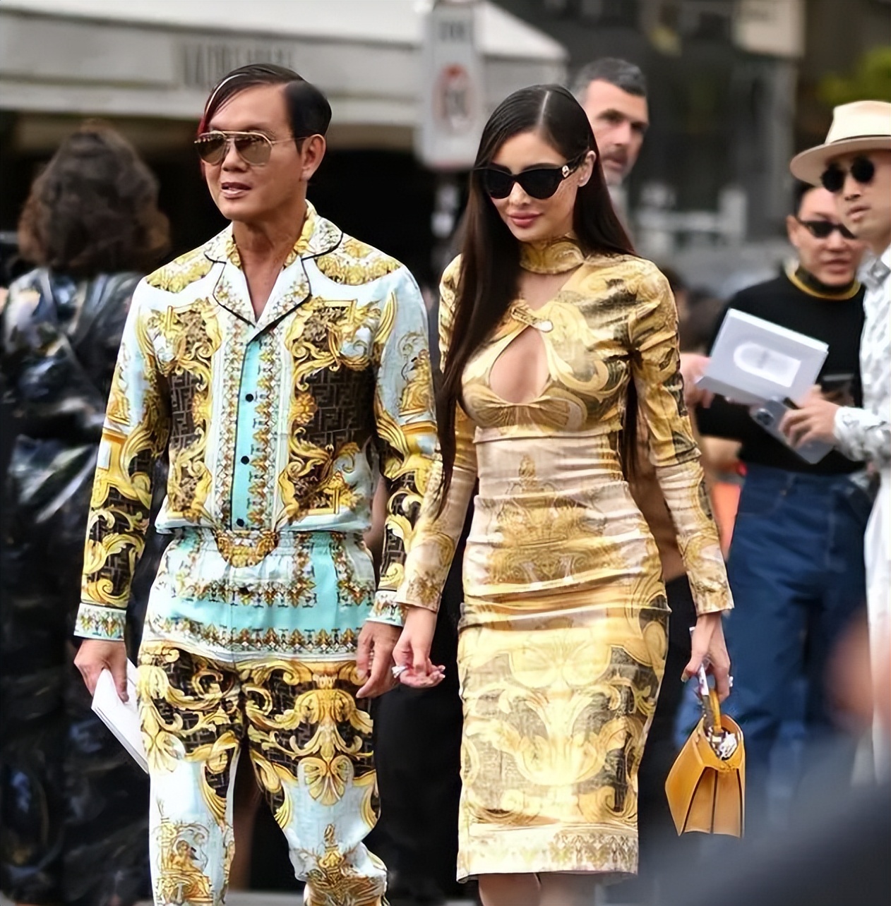 澳门赌王洪永时：一口气买30台劳斯莱斯，还娶外国模特为妻