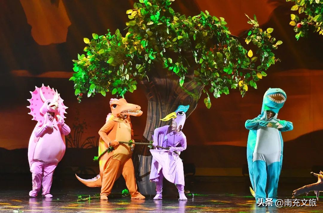 南充全国儿童戏剧展演,首届少年儿童戏剧展演