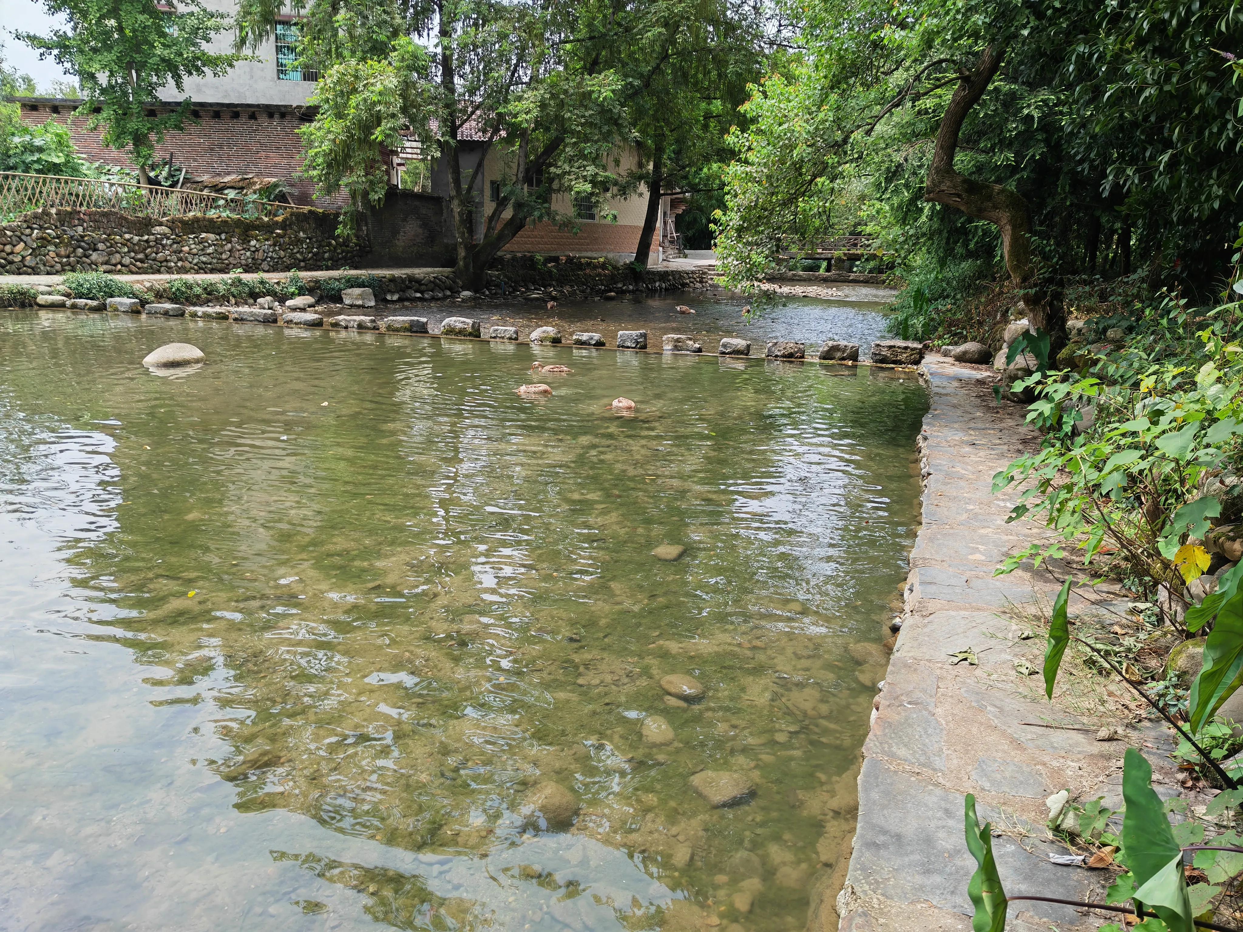 株洲办了个“厂BA”，湘潭来了个冠军，株洲人一片叫好！