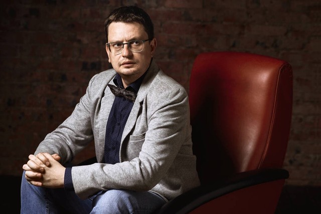 爷爷病重说不了话,爷爷生病了父母都不管