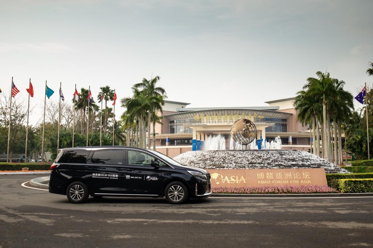 探秘mpv的头把交椅别克gl8,别克gl8商务mpv试评