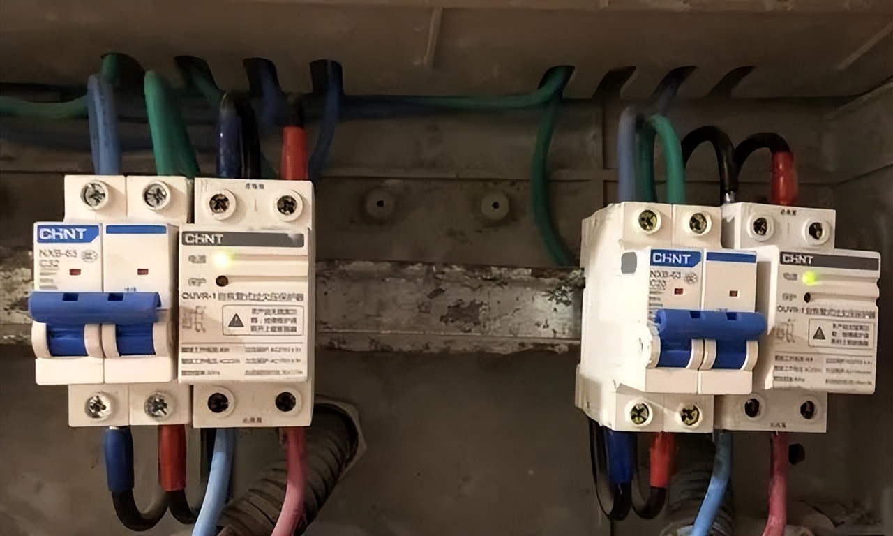 空调两根管和内机都结冰怎么解决,空调滴水不要浪费