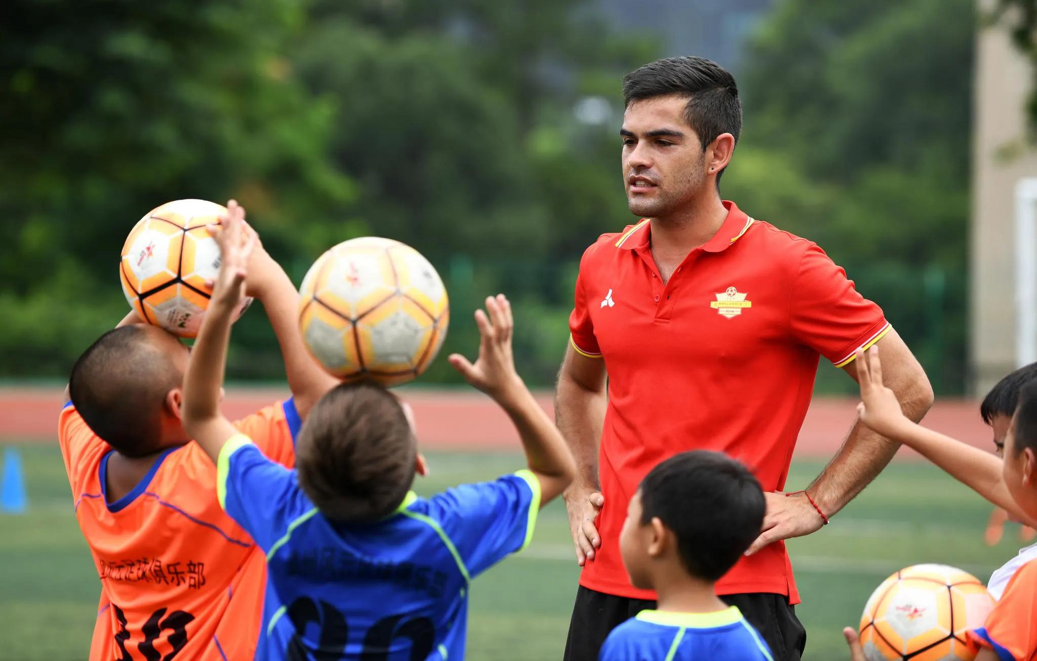 7年前国足迎来18年首胜沙特,u20亚洲杯国足2-0胜沙特