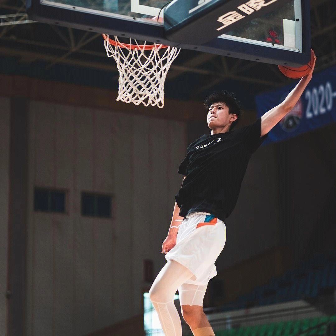 男篮巩晓彬简介,男篮国手巩晓彬