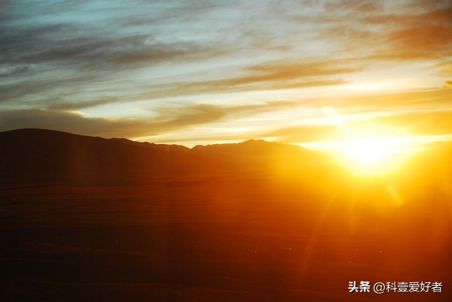 独处不寂寞吗,独处是不打扰别人的最好方式