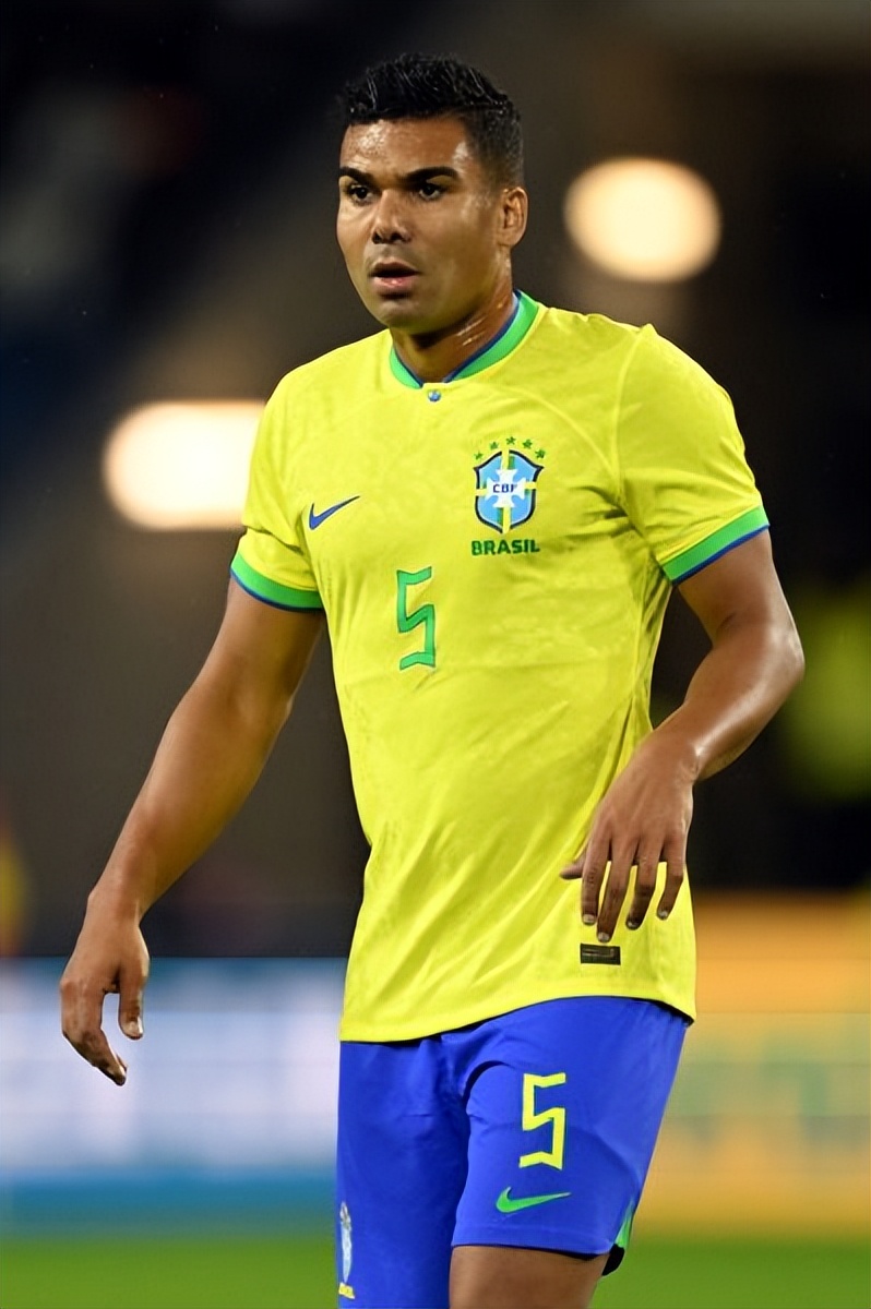 姆巴佩同期数据与梅西c罗对比,espn评nba百大球星前10