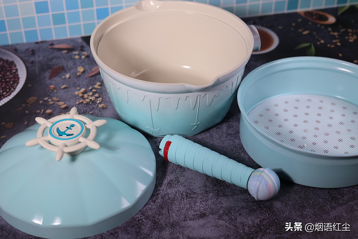 旋转的海盗木马带来了蒙古奶茶