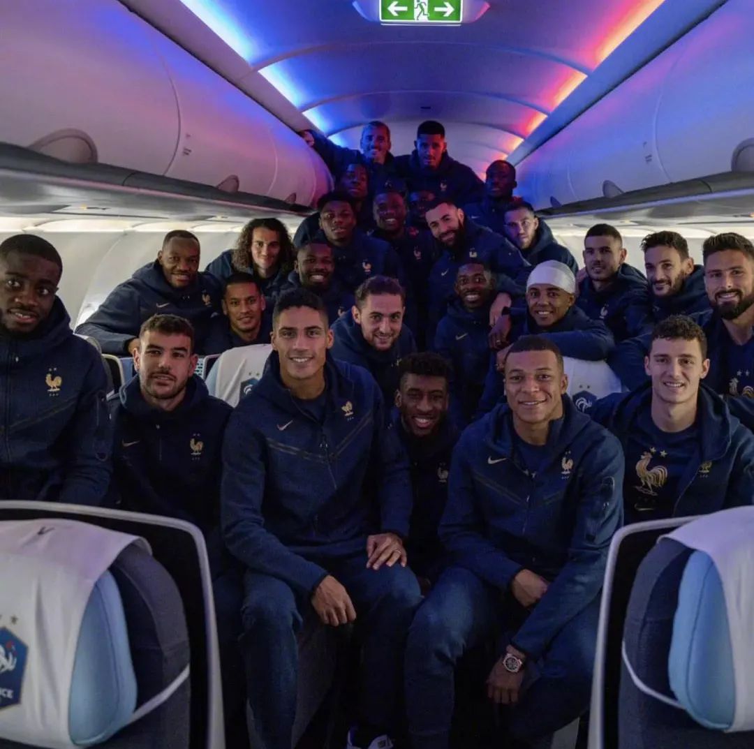 世界杯帅气球员西装,世界杯阿根廷男模队西装照高清