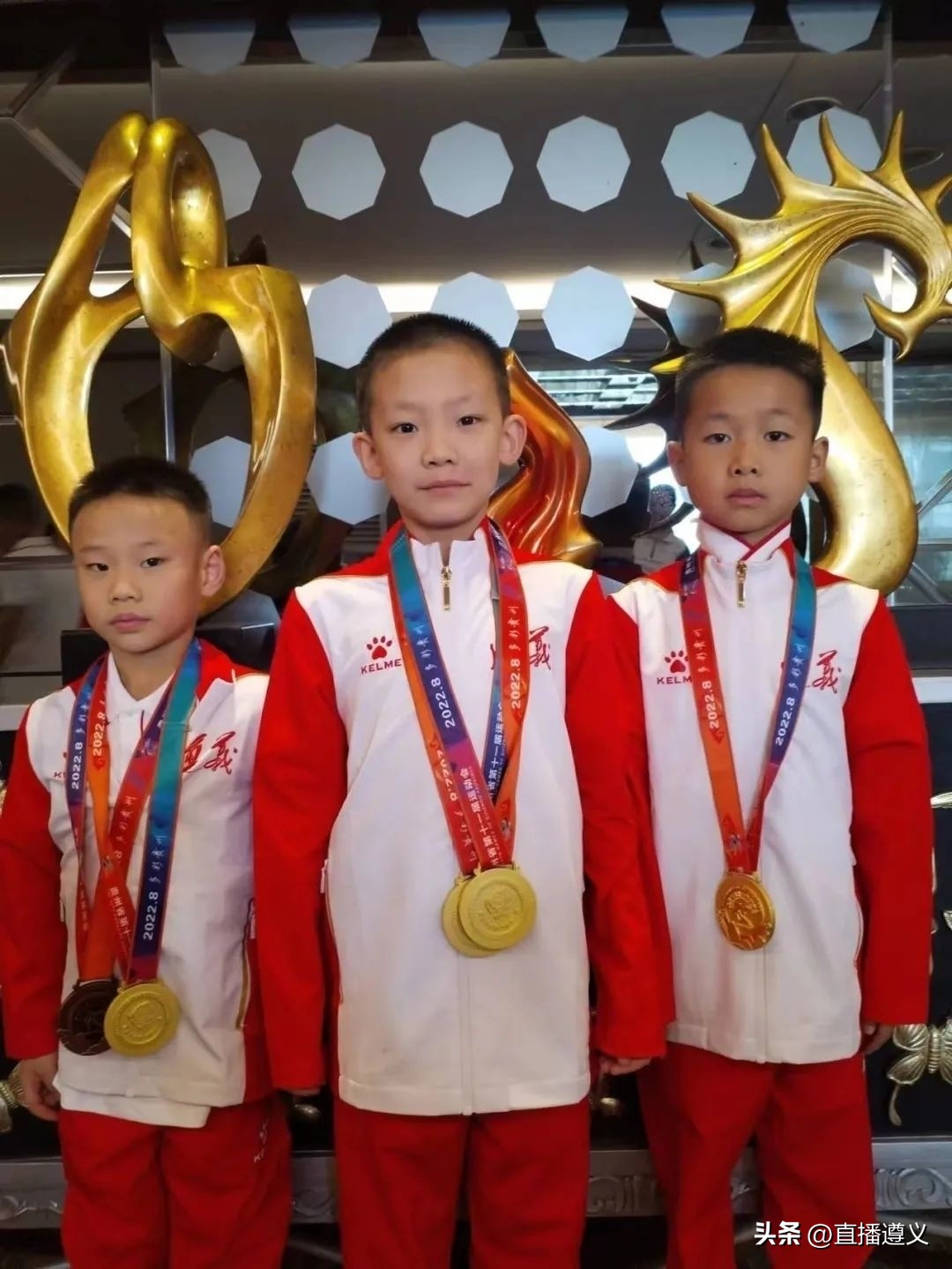 遵师附校全貌,遵师附校运动会100米