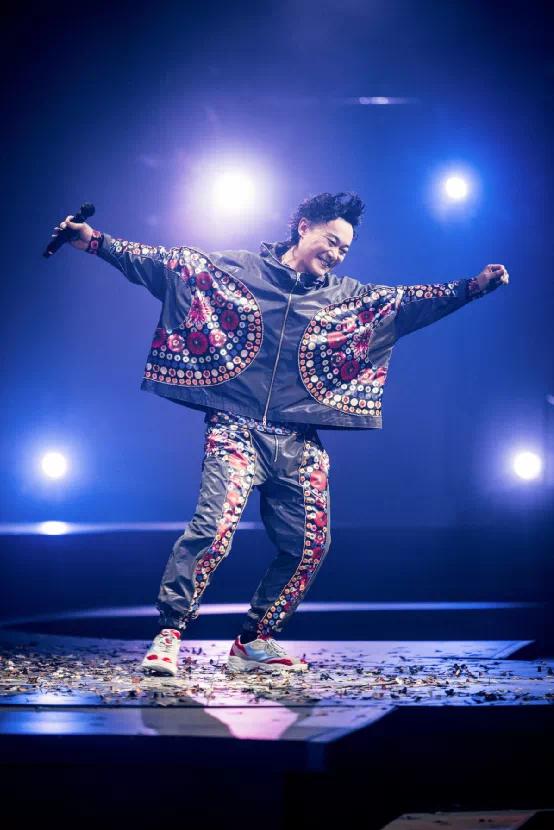 k歌之王对陈奕迅的意义,k歌之王陈奕迅成名曲