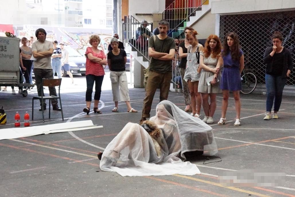 缇庨櫌瀛︾敓浣滀笟,缇庨櫌瀛︾敓鍦伴搧鐖