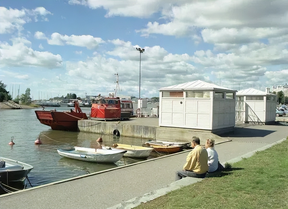 哪个人教会了你青春期的爱情？