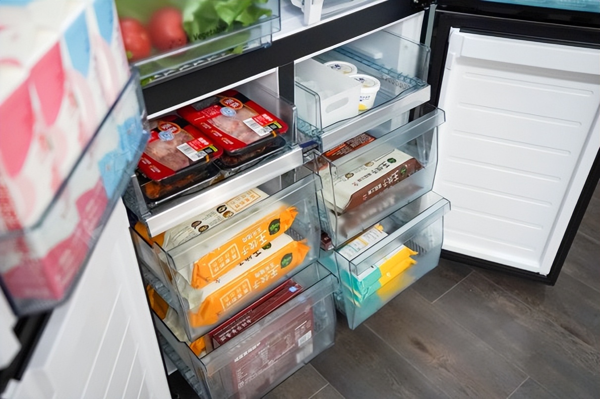 高端冰箱的好你用过就知道，日立冰箱R-FBF640SC选它没错