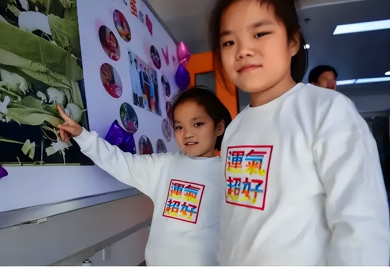 产妇在武汉诞下四胞胎,产妇诞下双胞胎兄弟